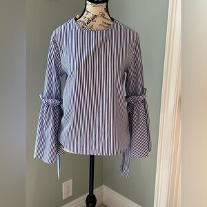 Blue & White Striped Lightweight Top | Zipper | | SZ L | Tie Sleeves | Like New